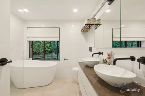 Property photo of 4 Boxthorn Street Bellbowrie QLD 4070