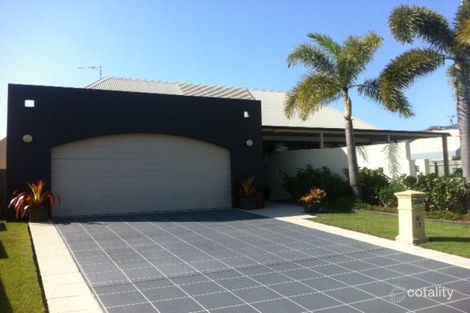 17 Gradorean St, Pelican Waters, QLD 4551