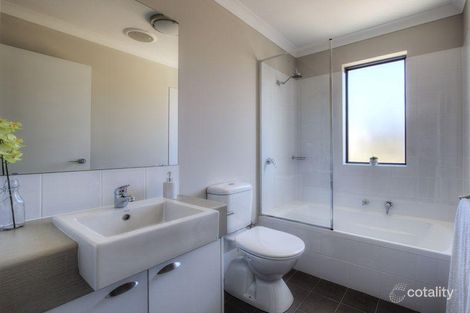 Property photo of 1/15 Boonooloo Road Kalamunda WA 6076