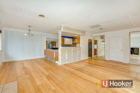 Property photo of 8 Sutherland Road Dandenong VIC 3175