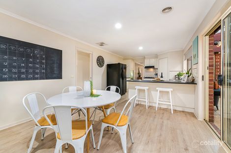 Property photo of 15 Wesley Close Skye VIC 3977