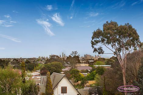 Property photo of 35 Hillside Road Mount Waverley VIC 3149