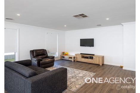 Property photo of 1/2 Yarranjerry Street Gobbagombalin NSW 2650