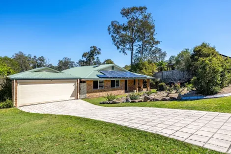 8 Oxford Ct, Southside, QLD 4570