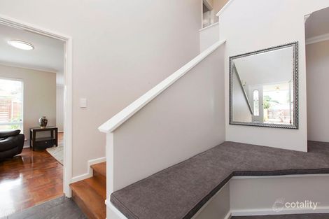 Property photo of 4 Fairlight Rise Kallaroo WA 6025