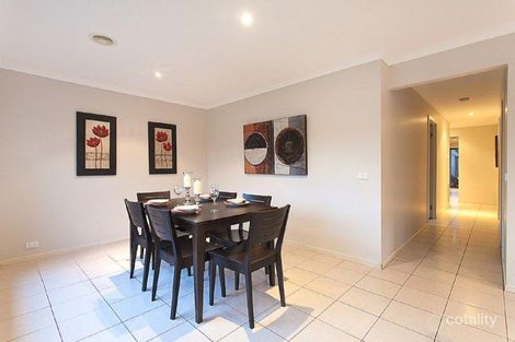 Property photo of 22 Howard Place Deer Park VIC 3023