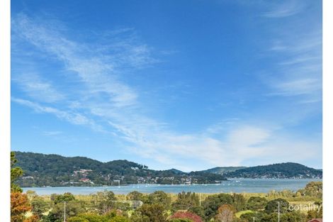 Property photo of 37 Headlam Parade Springfield NSW 2250