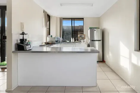 Property photo of 12/11 Stanhill Drive Surfers Paradise QLD 4217