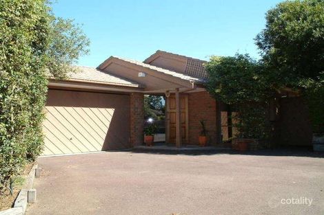 9 County Dr, Berwick, VIC 3806