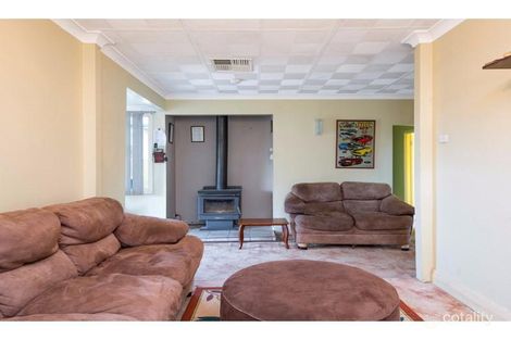 Property photo of 13 Evans Street Boulder WA 6432