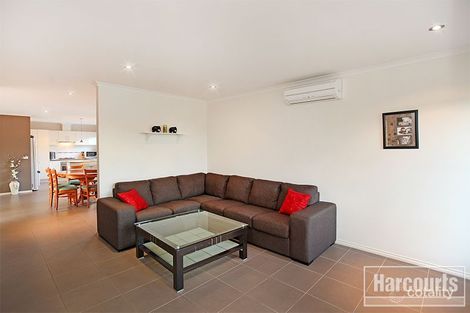 Property photo of 7 Pomegranate Way Pakenham VIC 3810