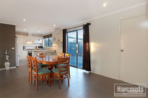 Property photo of 7 Pomegranate Way Pakenham VIC 3810