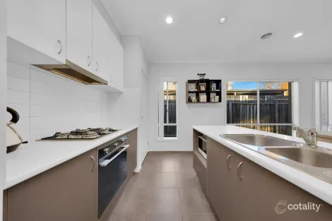 Property photo of 14 Luther Way Mernda VIC 3754