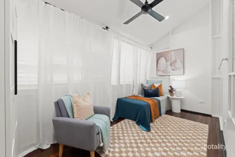 Property photo of 23 Townsville Street West End QLD 4810