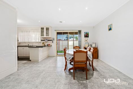 Property photo of 2/30 Austin Street St Albans VIC 3021