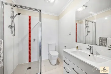 Property photo of 11 Lawrenson Circuit Jacka ACT 2914