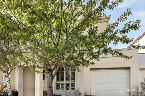 Property photo of 11 Acacia Grove Pascoe Vale South VIC 3044