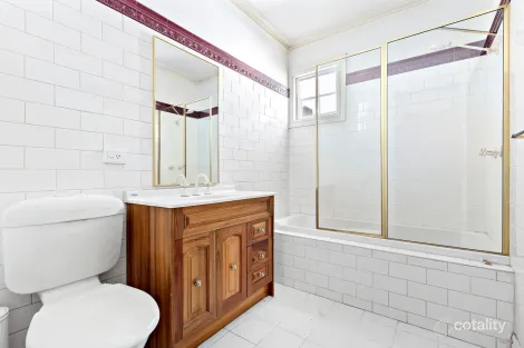 Property photo of 11 Acacia Grove Pascoe Vale South VIC 3044