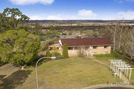 3 Keena Cl, Armidale, NSW 2350