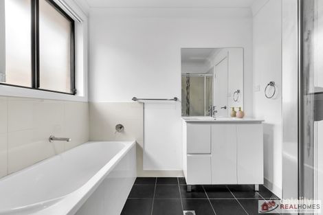 Property photo of 96 Jubilee Drive Jordan Springs NSW 2747