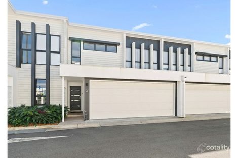 2/4a-8 Hansford Rd, Coombabah, QLD 4216