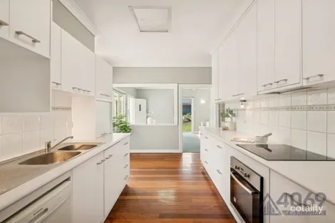 Property photo of 2 Norman Street Fig Tree Pocket QLD 4069