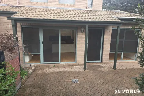 1/4 Hooker St, Yarralumla, ACT 2600