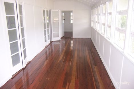 Property photo of 17 Amies Street Beachmere QLD 4510