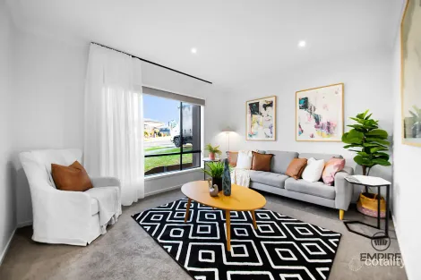 Property photo of 14 Murrayfield Street Cranbourne East VIC 3977