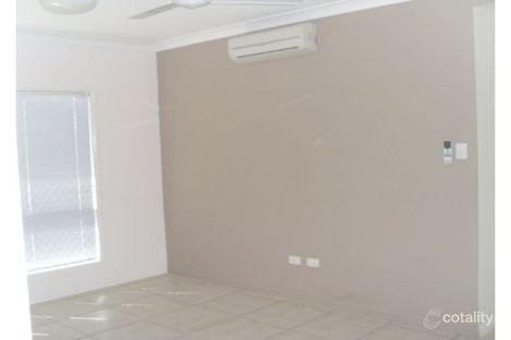 Property photo of 17 Rangeleigh Court Mount Louisa QLD 4814
