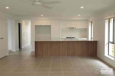 Property photo of 18 Brunner Drive Park Ridge QLD 4125