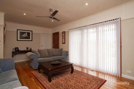 Property photo of 24 Melbourne Avenue Glenroy VIC 3046