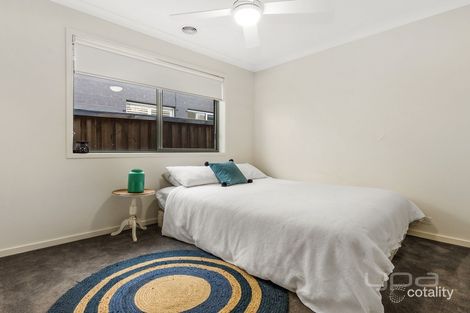 Property photo of 27 Drever Place Maddingley VIC 3340