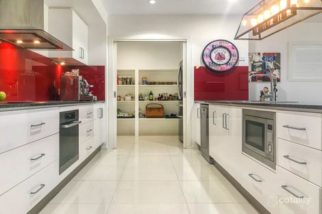 Property photo of 4 Craven Court Sandhurst VIC 3977