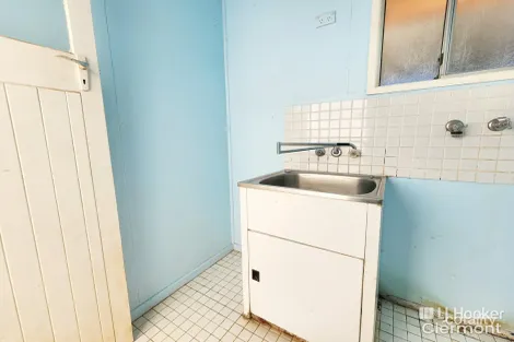 Property photo of 28 Box Street Clermont QLD 4721