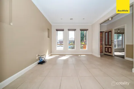 Property photo of 44 Gallery Avenue Harkness VIC 3337