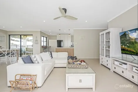 Property photo of 9/1281 Gold Coast Highway Palm Beach QLD 4221