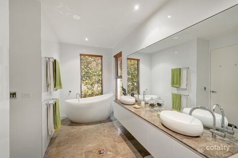 Property photo of 19 Collins Street Kew VIC 3101