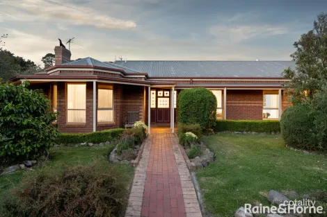71 Benson Rd, Gisborne South, VIC 3437