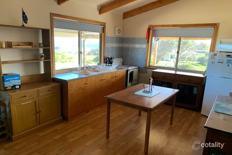 Property photo of 12 Pelican Court Meningie SA 5264