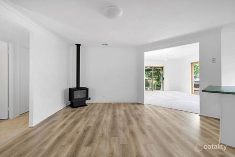 Property photo of 52 Kennedy Close Moss Vale NSW 2577