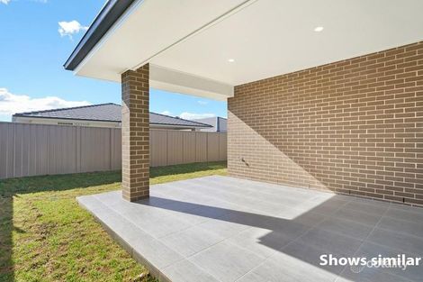 Property photo of 8 Harland Road Spring Farm NSW 2570