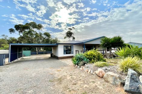 Property photo of 8 Benjamin Road Poonindie SA 5607