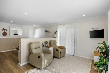 Property photo of 45 Forest Lake Way Toronto NSW 2283