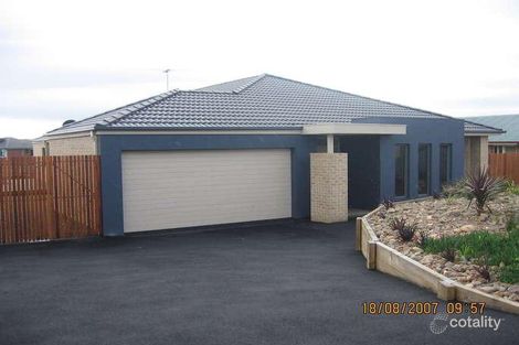 17 Antony Dr, Mornington, VIC 3931