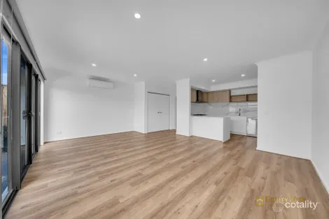 Property photo of 3 Prune Walk Manor Lakes VIC 3024