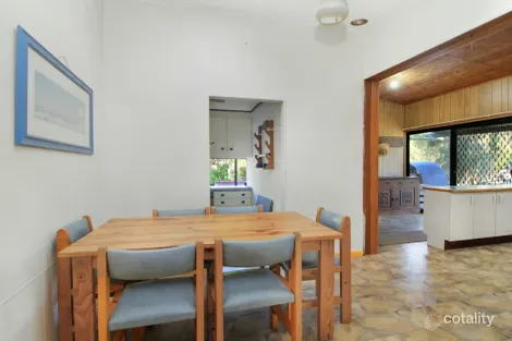 Property photo of 39 Hollands Landing Road Hollands Landing VIC 3862
