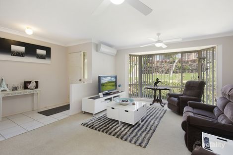 Property photo of 27 Honeymyrtle Drive Banora Point NSW 2486