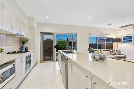 Property photo of 15 Page Close Pakenham VIC 3810