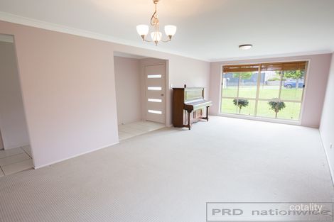 Property photo of 30 Saddlers Drive Gillieston Heights NSW 2321